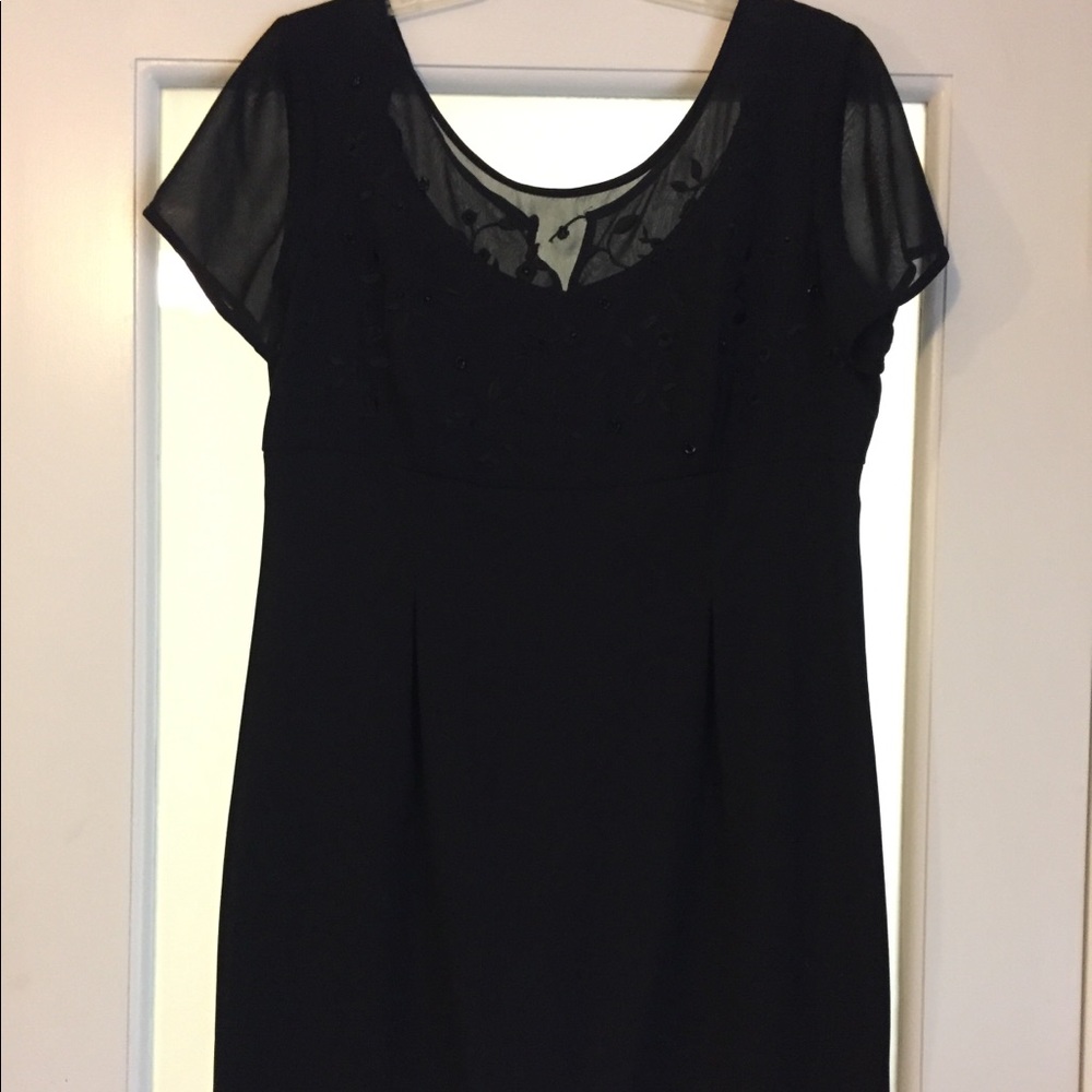 Liz Claiborne- Black short evening dress